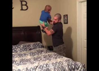 ¡Padre e Hijo lucha libre! (Video)