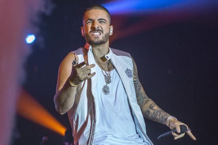Seguidores piden a Maluma salir del  closet