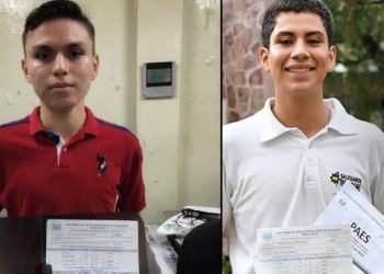 Restaurante ofrece comida gratis para Carlos y Fredy, estudiantes con las mejores notas de la PAES