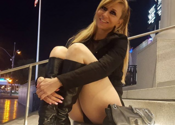 Noelia baila con muy poca ropa para sus fans