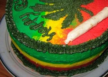 Por comer un pastel con marihuana, una familia termina en el hospital