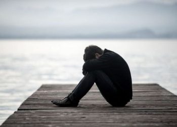 Encuentra muertas a sus dos hijas y poco después su mujer se suicida arrojándose contra un camión