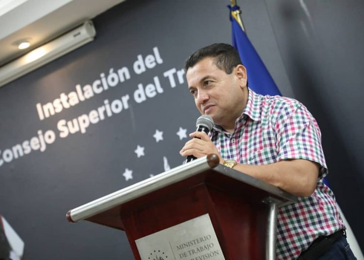 Gente buenas noticias el Ministro de Trabajo Rolando Castro enviará primer grupo de salvadoreños a Estados Unidos