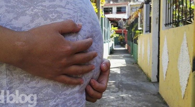 Mujer queda embarazada a pesar de nunca haber tenido relaciones