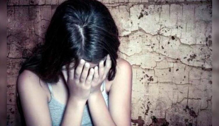 Su hermano la viola desde los 11 años, lo denuncia y él se suicida