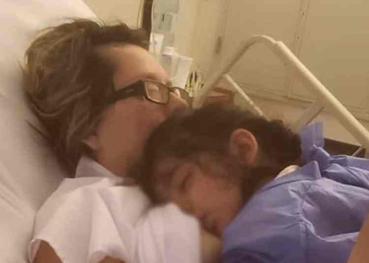 Una mujer en coma despierta al oír la voz de su hija