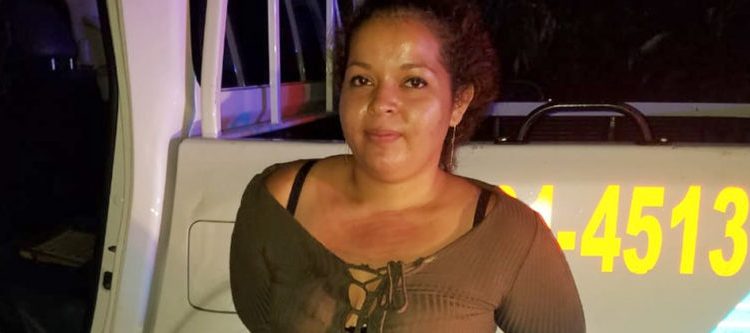 Dejan en libertad a la sexi Ruth quien hurto una patrulla en Altavista