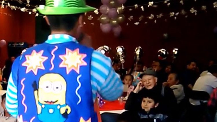 Prisión para pandillero que se disfrazó de payaso para acabar a una mujer