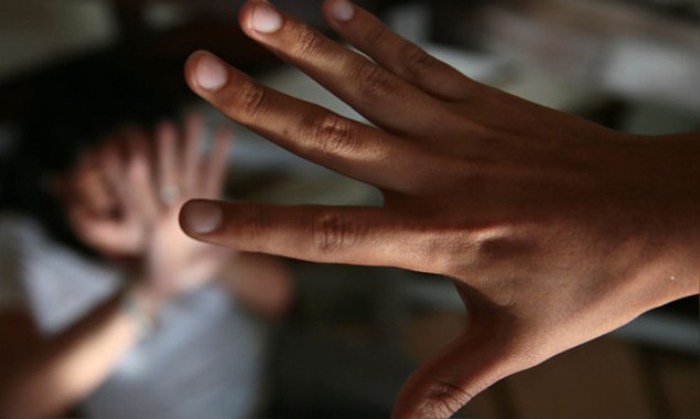 Cinco adolescentes violaron a una niña en Navidad