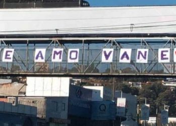 «Te amo, Vane», el mensaje de amor en el bulevar Los Próceres que se viraliza en redes sociales