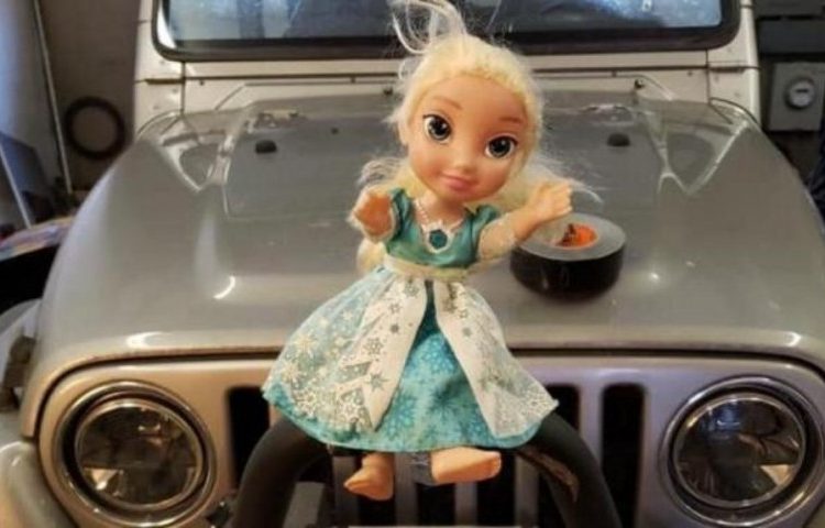 La misteriosa historia de Elsa (Frozen) la muñeca «maldita»
