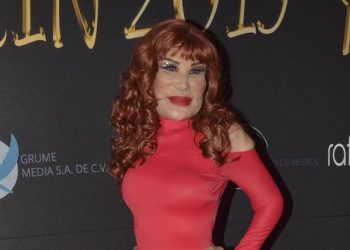 Critican a Lyn May por un montaje sobre un par de imágenes religiosas