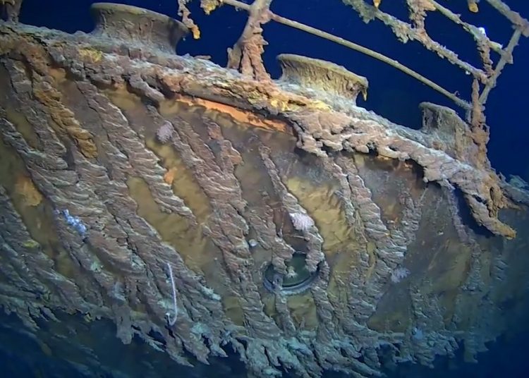 Un submarino golpea «accidentalmente» al Titanic y eso da paso a un proceso judicial