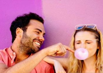 Crean chicle que te «sube la temperatura» al momento de masticarlo