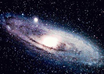 Captan galaxia que tiene otras dos en su interior
