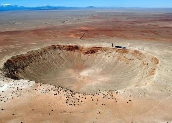 Hallan el cráter de un meteorito caído hace 2.200 millones de años