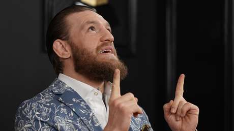 Conor McGregor le ‘da una paliza’ al coronavirus