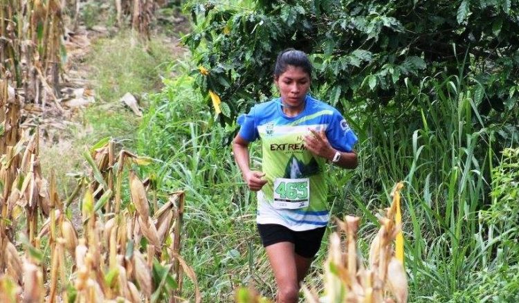 La salvadoreña que ganó su primera maratón en yinas
