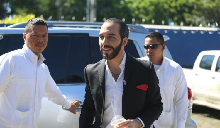 Nayib Bukele dice no al matrimonio gay