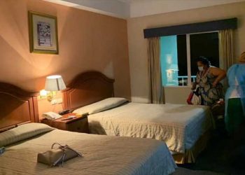 Destinan habitaciones de hoteles como albergues temporales para personas en cuarentena