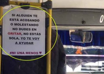 Con este mensaje, busero ofrece ayuda a mujeres que serían víctimas de sujetos degenerados