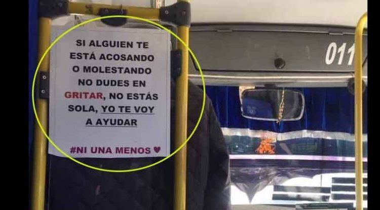 Con este mensaje, busero ofrece ayuda a mujeres que serían víctimas de sujetos degenerados