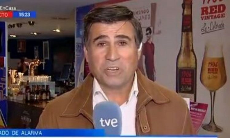 El reportero de TVE que se ha hecho viral gracias a un pequeño detalle