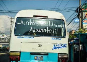 Microbusero envía emotivo mensaje de esperanza a los salvadoreños en tiempo difícil por el coronavirus