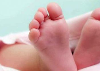 Padres nombran a sus hijos gemelos Corona y Covid, nacidos en plena emergencia por el coronavirus