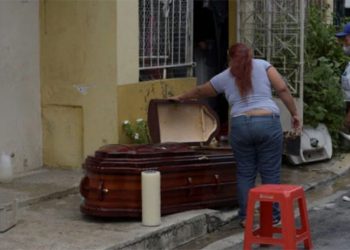 Terror en Ecuador: Hay unos 450 cuerpos en las calles y casas de víctimas de COVID-19