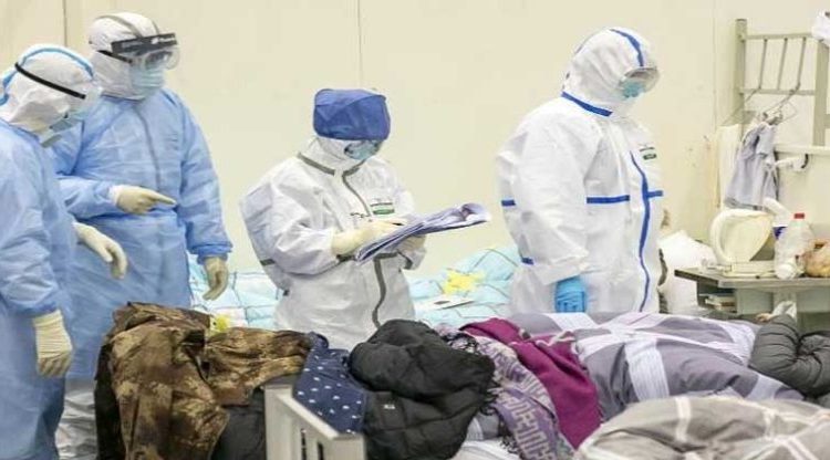 Doctora: Ayer fue mi primer guardia en un área COVID19 en un hospital, y siento que si hubiera podido grabar un video de cómo es estar ahí cómo paciente, NADIE saldría de sus casas