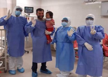 Niña de 2 años vence exitosamente al coronavirus y es dada de alta