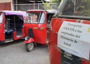 Mototaxistas de Jiquilisco ofrecen transporte gratis a personal de salud