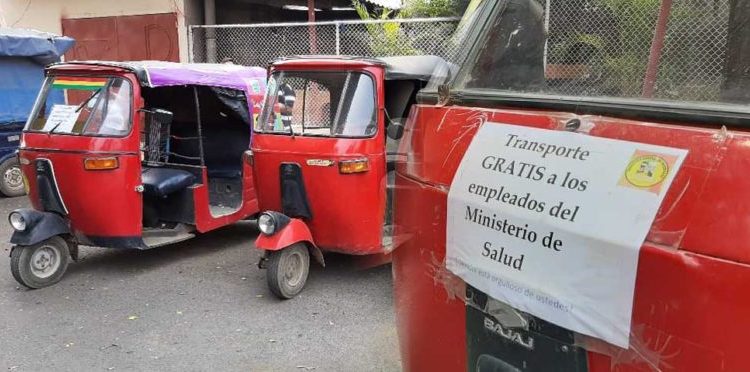 Mototaxistas de Jiquilisco ofrecen transporte gratis a personal de salud