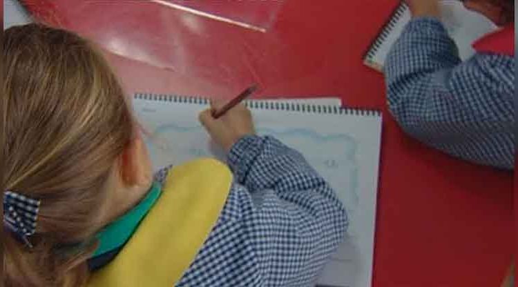 La curiosa historia de una niña de 4 años que sigue dando positivo al COVID-19 tras cuatro meses sin síntomas