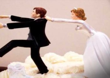 Mujer interrumpe una boda afirmando que es la esposa del novio