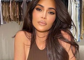 La foto de los seis dedos de Kim Kardashian que le ha dado la vuelta al mundo