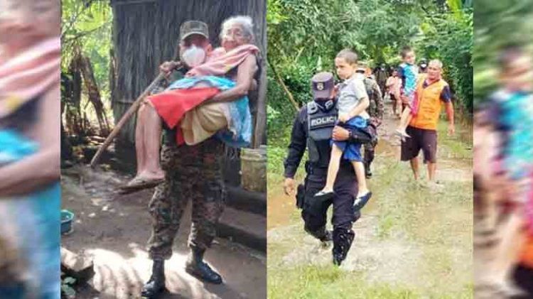 Militares y policías ayudan a evacuar a familias afectadas por lluvias en Acajutla
