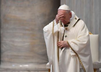 El supuesto ‘me gusta’ de la cuenta papal en Instagram a la foto picante de una modelo brasileña alborota la Red