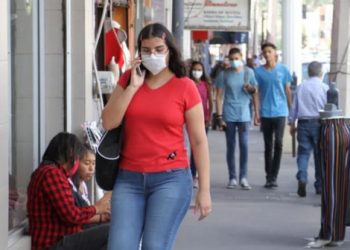 Podrían sancionar con cárcel a ciudadanos por no usar mascarillas en la vía pública