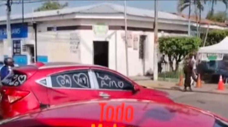 Revelan quien es la mujer que tiene loco de amor a conductor salvadoreño