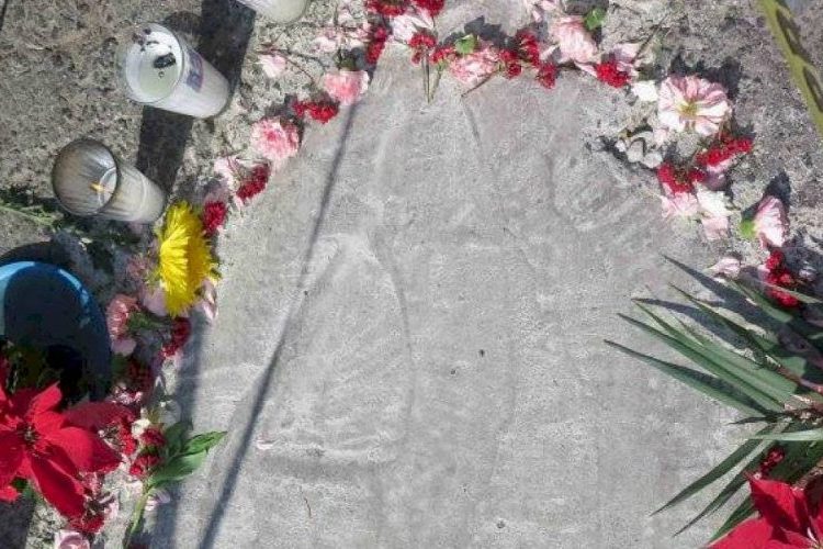 México: Aparece silueta de la virgen de Guadalupe en pavimento