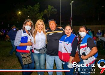 Beatríz Olmedo comparte cena con los defensores del voto en San Martín