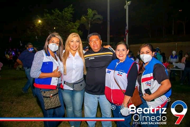 Beatríz Olmedo comparte cena con los defensores del voto en San Martín