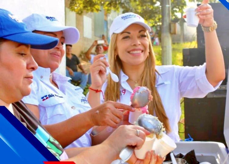 «Yo no le debo nada a nadie»: Beatriz Olmedo un rostro nuevo en la política Salvadoreña