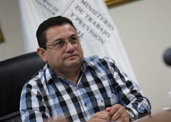 Ministro Rolando Castro velará porque los trabajadores ejerzan el voto libremente “se acabó el tiempo en que los empleadores pedían foto del voto”