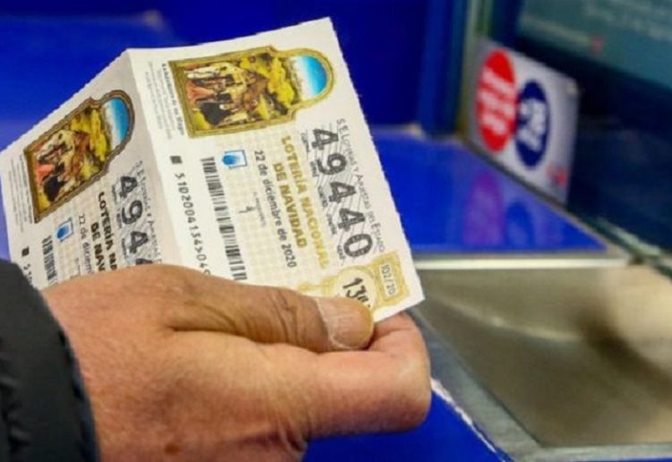 Se vuelve millonario gracias a la lotería; usará su premio para ir la universidad