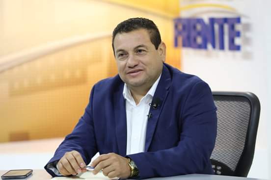 Rolando Castro revela que Muyshondt utilizó fondos públicos para su campaña