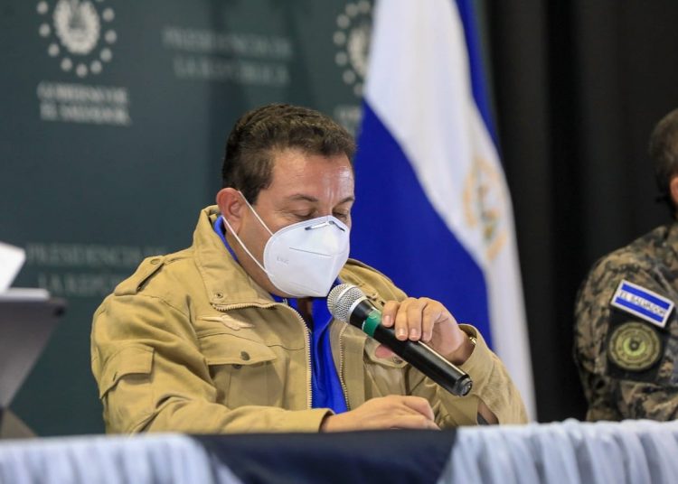 Ministro, Rolando Castro, presenta expediente completo del asesinato del líder sindical, Weder Meléndez, ante FGR y comunidad internacional para exigir justicia