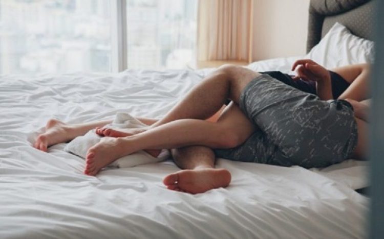 «Acabar”: a qué hace referencia el término más popular de la sexualidad